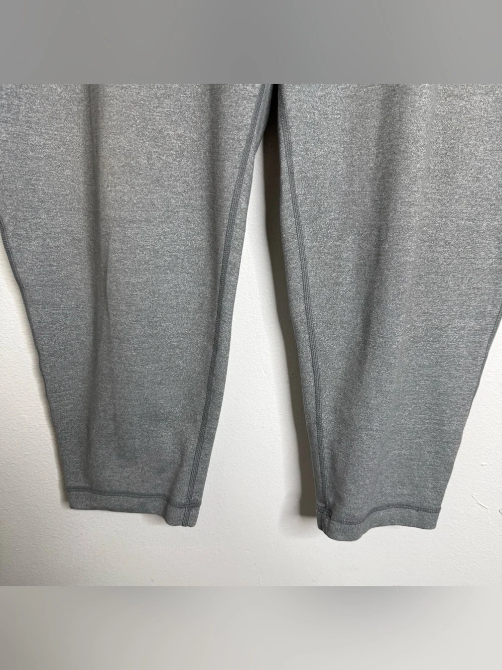 Lululemon Heather Gray Drawstring Cropped Jogger Pants 12 Dance Loungewear